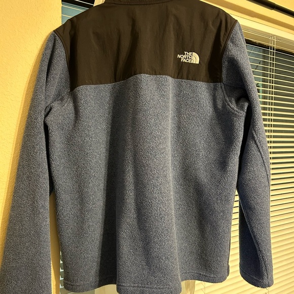 The North Face fleece jacket - Picture 2 of 7